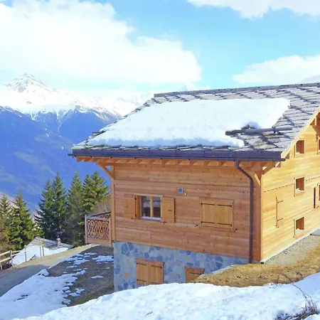 Chalet In Near Lift